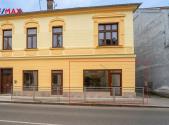 Pronájem - obchodní prostor, 61 m²