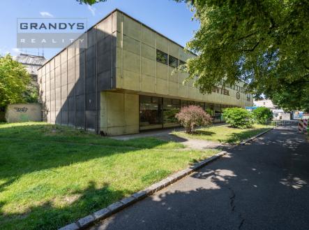 Prodej - obchodní prostor, 1 465 m² obrázek