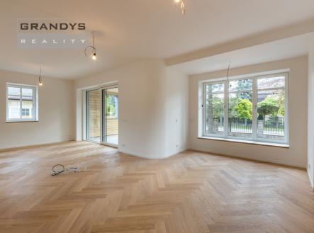 Prodej - dům/vila, 320 m² obrázek