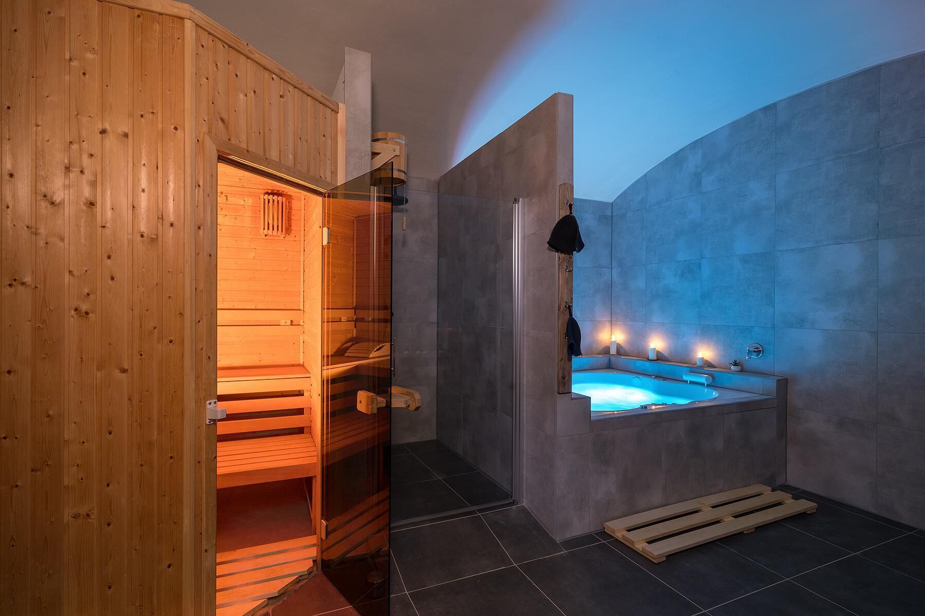 Plně vybavené SPA/ Wellness komerční prostor, 333 m² – přímo od vlastníka - Smíchov