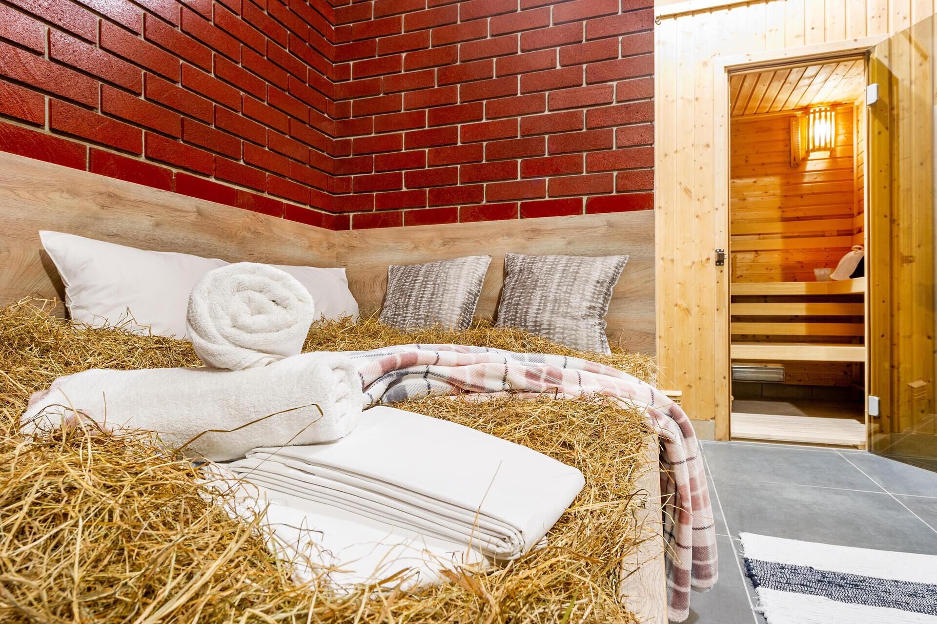 Plně vybavený komerční prostor typu SPA – 333 m², Praha 5 – Smíchov, Zborovská 19