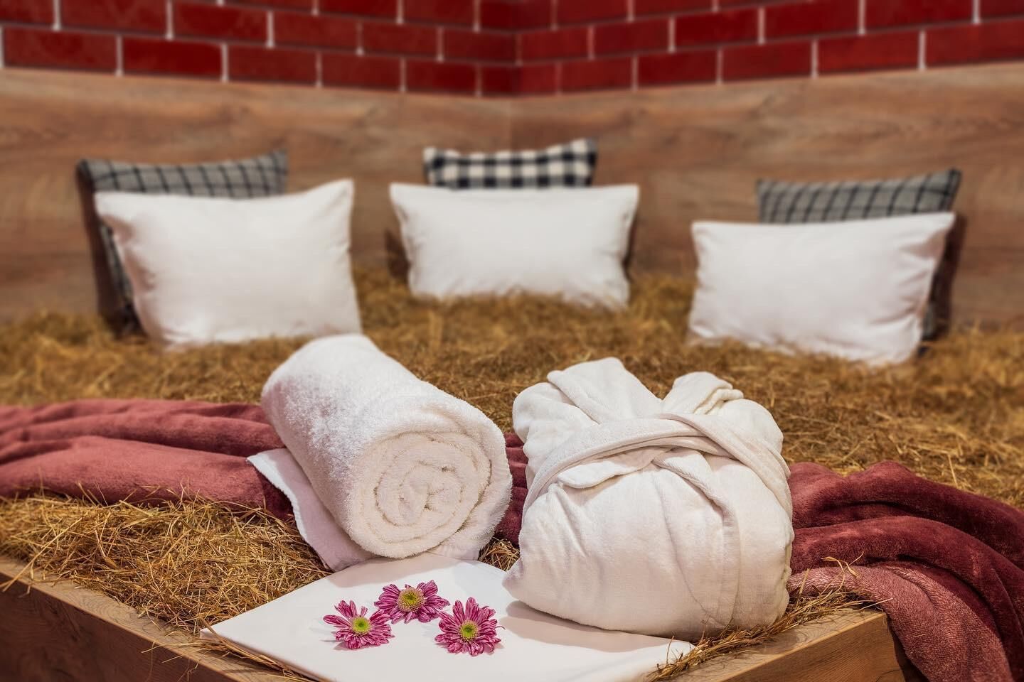 Plně vybavený komerční prostor typu SPA – 333 m², Praha 5 – Smíchov, Zborovská 19