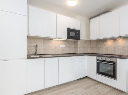 Pronájem bytu, 3+1, 85 m²