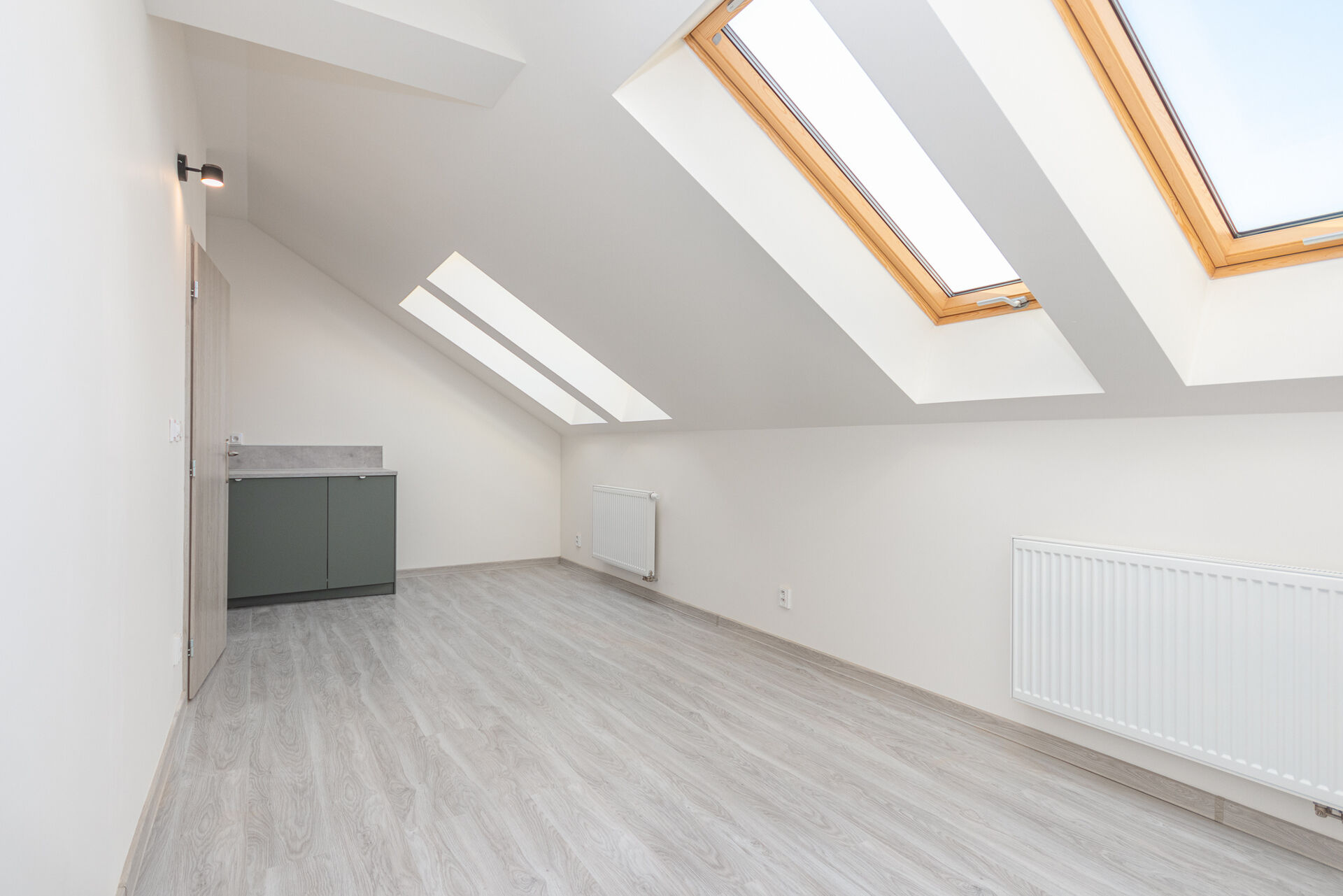 Pronájem bytu 1k, 35 m² , Košická 18 v blízkosti Havlíčkových sadů