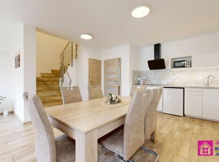 foto: 2 | Prodej - dům/vila, 214 m²