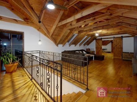 foto: 3 | Pronájem - dům/vila, 277 m²