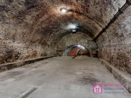 Prodej - malý objekt/garáž