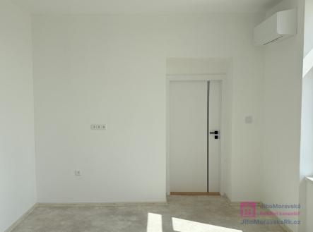foto: 1 | Pronájem - kanceláře, 19 m²