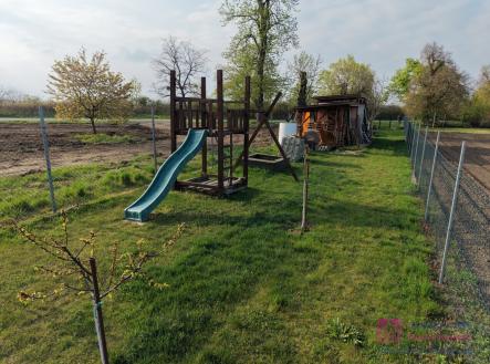 foto: 3 | Prodej - pozemek, zahrada, 619 m²