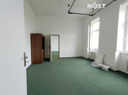 Pronájem bytu, atypický, 195 m²