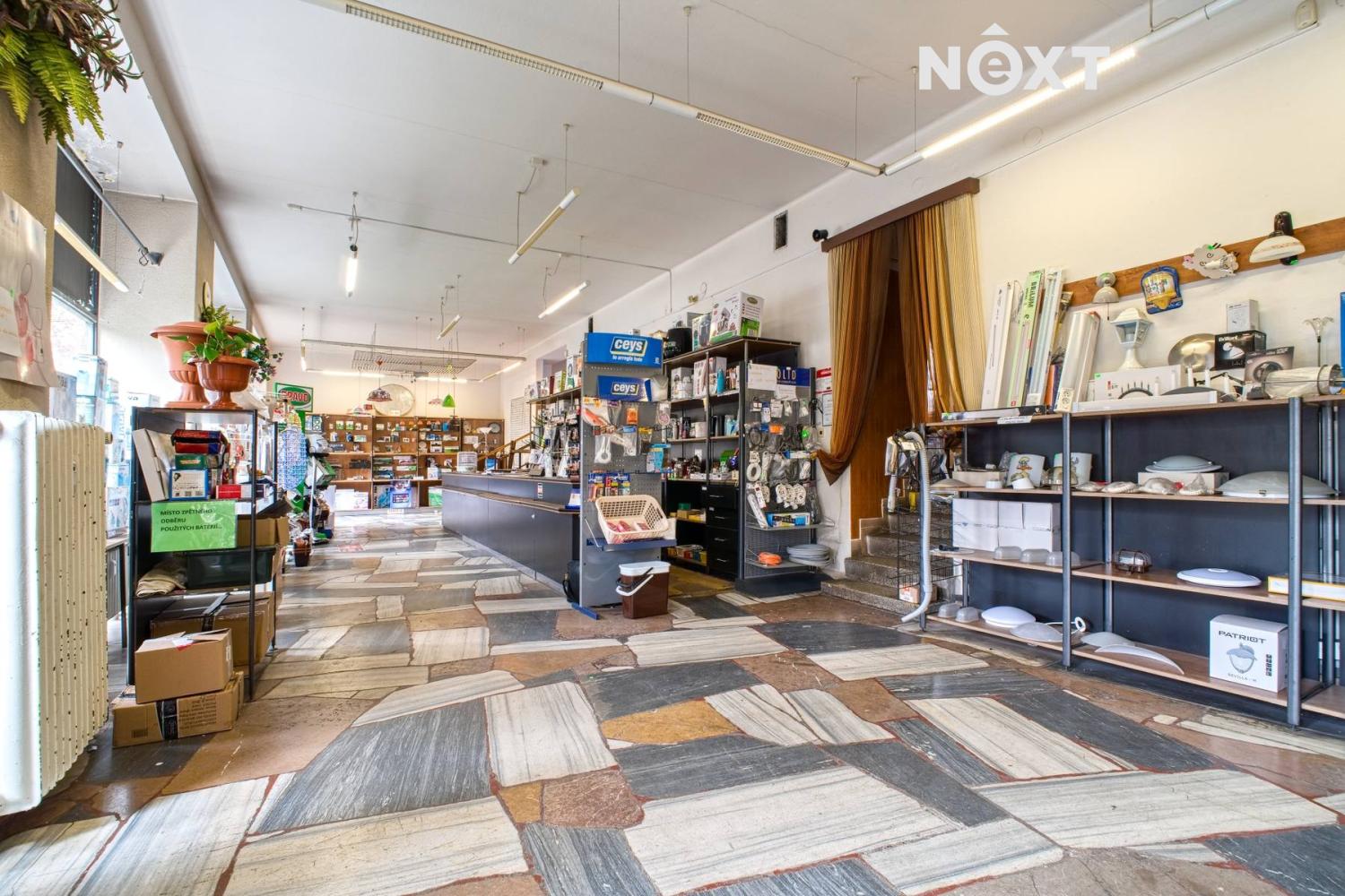 Prodej komerční Obchodní prostory, 206㎡