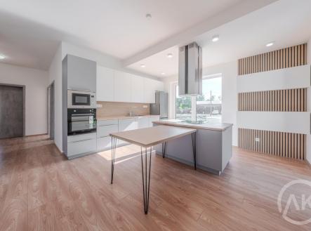 Pronájem bytu, 3+kk, 80 m² obrázek