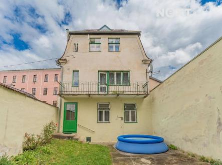 Prodej - dům/vila, 244 m²