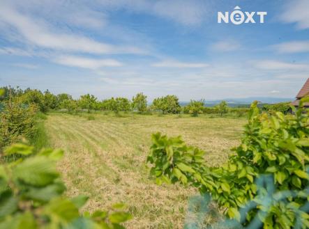 Prodej - pozemek pro bydlení, 1 300 m²