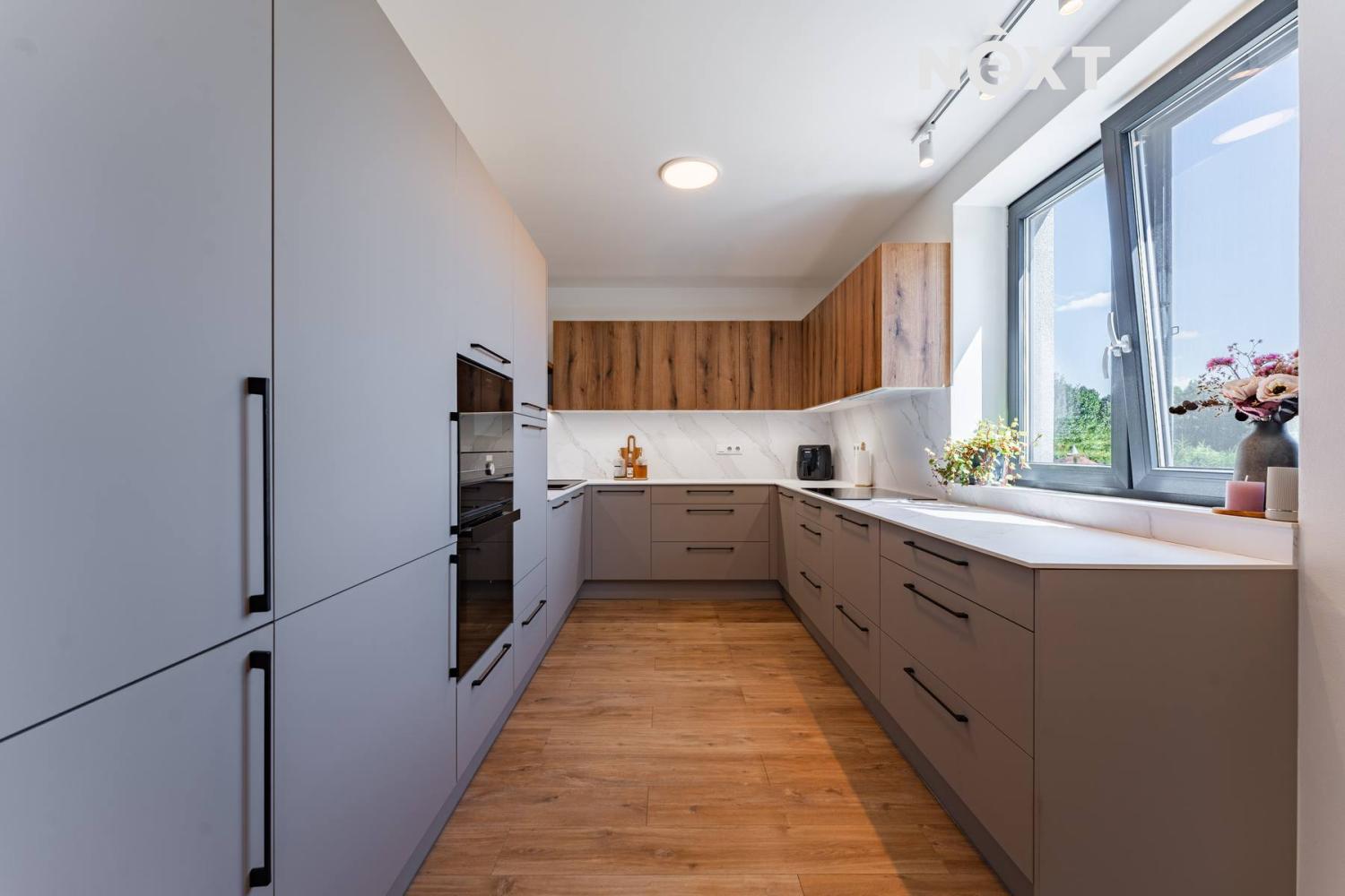 Prodej Rodinný dům, 324㎡