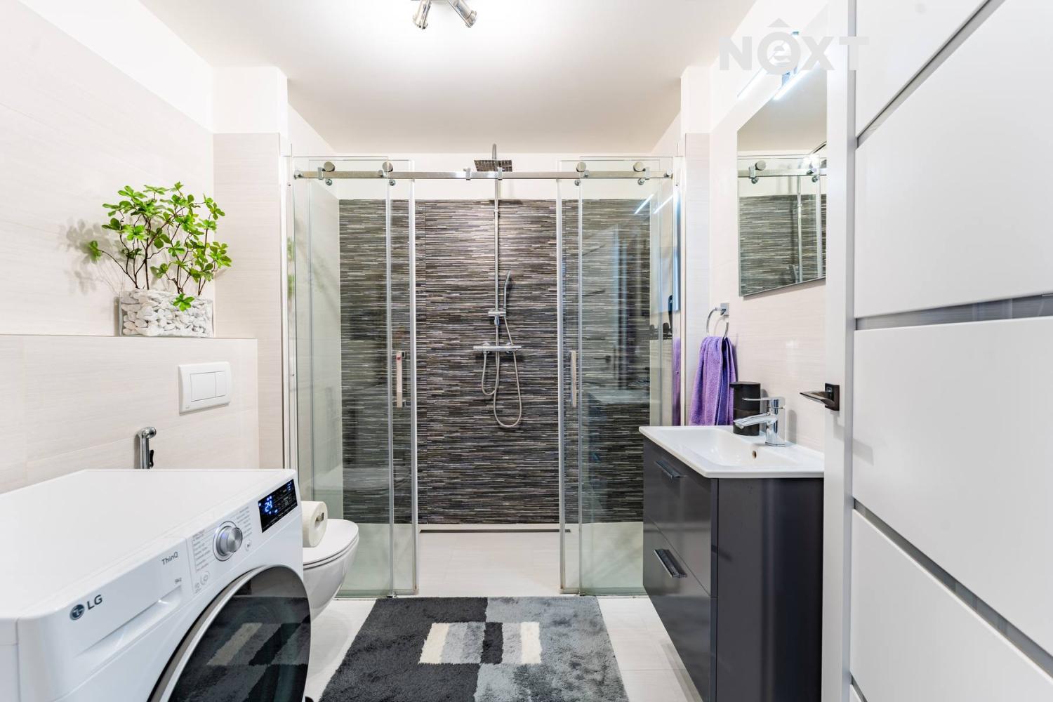 Pronájem byt 2+kk, 54㎡