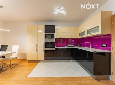 Pronájem bytu, 3+kk, 65 m²