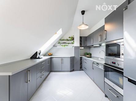 Prodej bytu, 3+kk, 98 m²