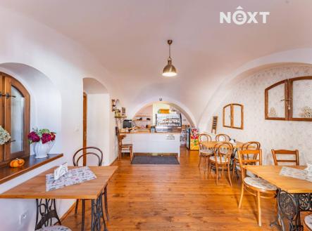 Pronájem - komerční objekt, jiný, 200 m²