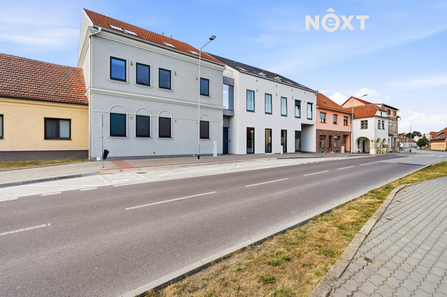 Prodej komerční Kanceláře, 70㎡