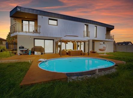 . | Prodej - dům/vila, 363 m²