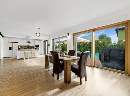 . | Prodej - dům/vila, 363 m²