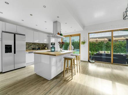 . | Prodej - dům/vila, 363 m²