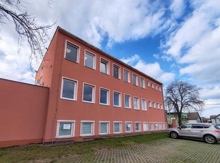 . | Pronájem - kanceláře, 200 m²