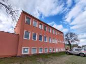 Pronájem - kanceláře, 200 m²