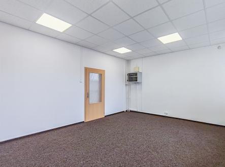 . | Pronájem - kanceláře, 102 m²