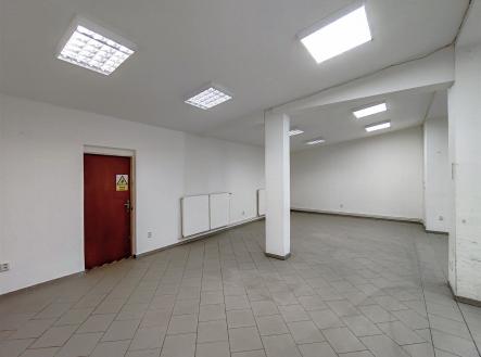 . | Pronájem - obchodní prostor, 215 m²