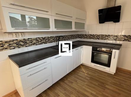 IMG-20250905-WA0008 | Pronájem bytu, 2+1, 51 m²