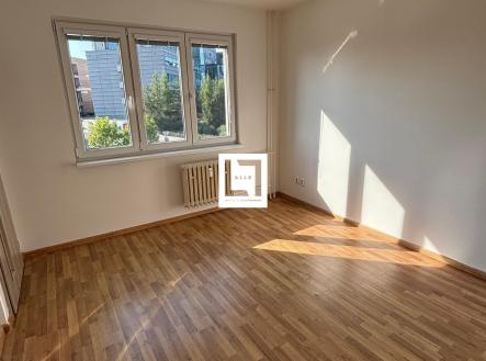 IMG-20250905-WA0005 | Pronájem bytu, 2+1, 51 m²