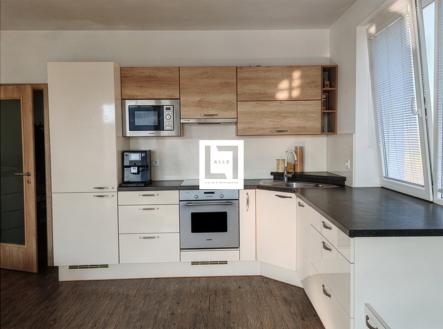 3_3 | Prodej bytu, 2+kk, 55 m²