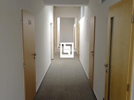 WhatsApp Image 2024-01-10 at 13.31.22 | Pronájem - kanceláře, 68 m²