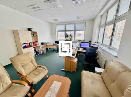 IMG_1035 | Pronájem - kanceláře, 68 m²