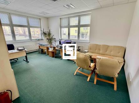 IMG_1034 | Pronájem - kanceláře, 68 m²