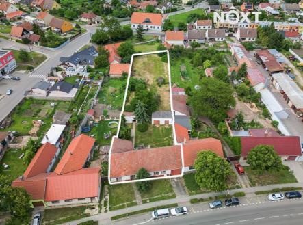 Prodej - pozemek pro bydlení, 2 111 m²