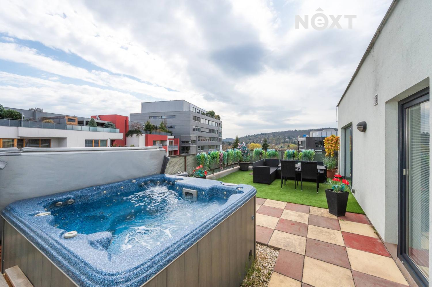 Pronájem byt 3+kk, 87㎡