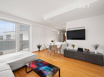 Pronájem bytu, 3+kk, 136 m²