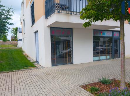Prodej - obchodní prostor, 97 m² obrázek