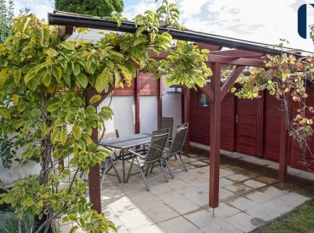 Pergola s kůlnou  | Prodej - dům/vila, 97 m²