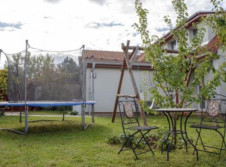 Prodej domu Zeleneč | Prodej - dům/vila, 97 m²