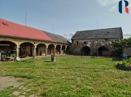 IMG-20250609-WA0055 | Prodej - zemědělský objekt, 5 700 m²