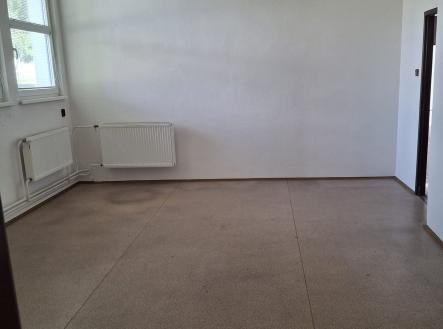 IMG-20250912-WA0024 | Pronájem - komerční objekt, sklad, 330 m²