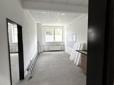 IMG_8226 | Pronájem - komerční objekt, sklad, 618 m²