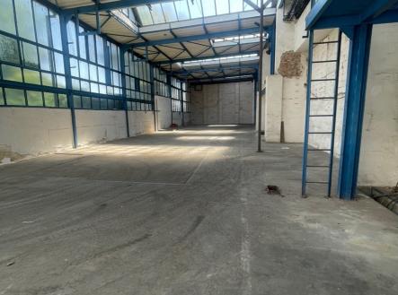IMG_0435 | Pronájem - komerční objekt, sklad, 400 m²