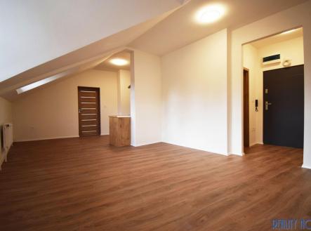 01.JPG | Pronájem bytu, 3+kk, 72 m²