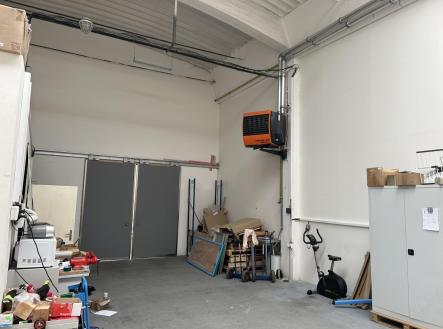 sklad1.jpg | Pronájem - skladovací prostor, 132 m²