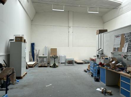 sklad2.jpg | Pronájem - skladovací prostor, 132 m²